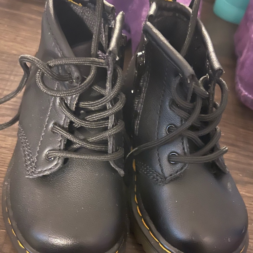 Toddler dr.marten boots